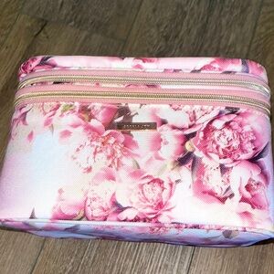 BNWT! Sophia Joy Pink Floral Train Case.